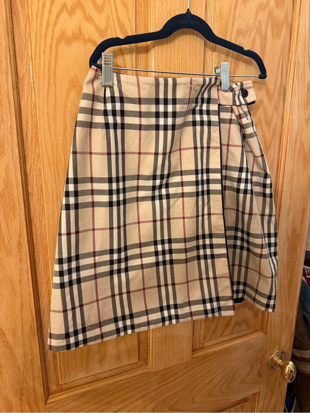 Reversible plaid and navy Burberry Midi skirt